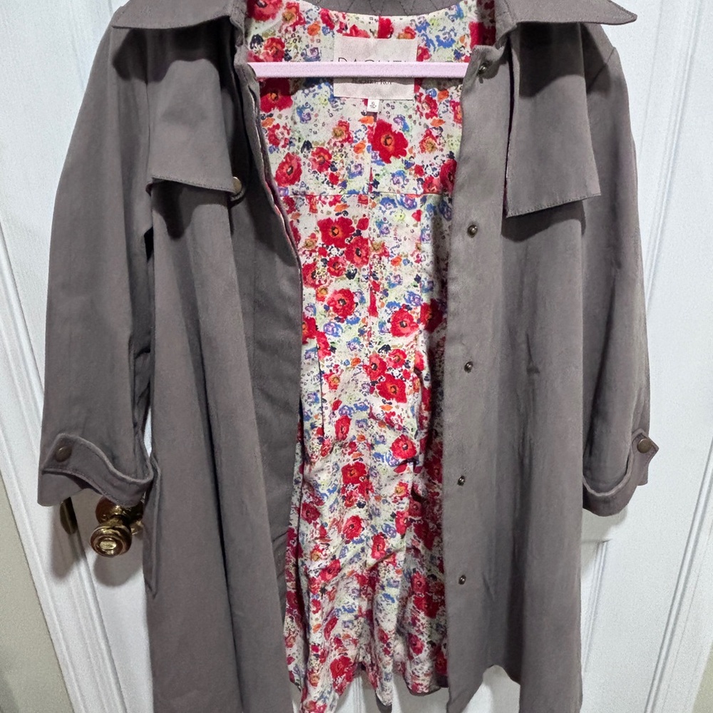Rachel Roy Trench coat with Floral Lining
